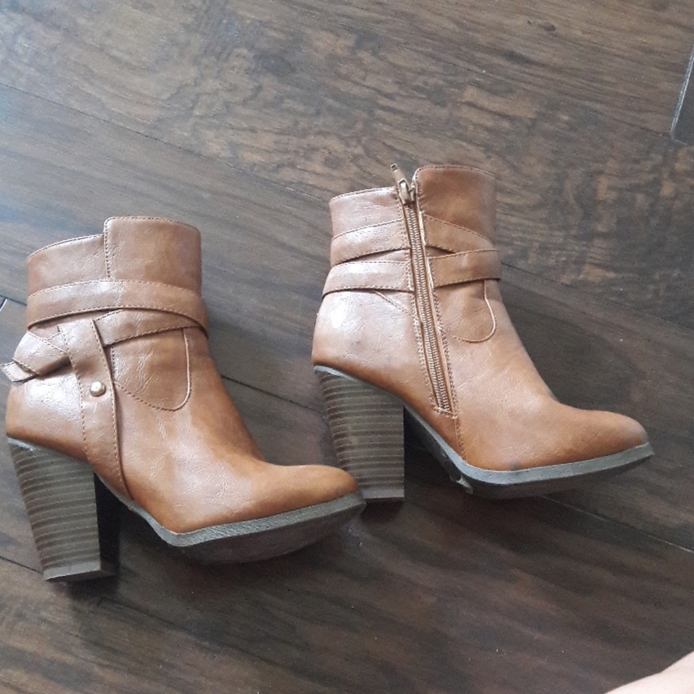 Booties - Picture 3 of 5